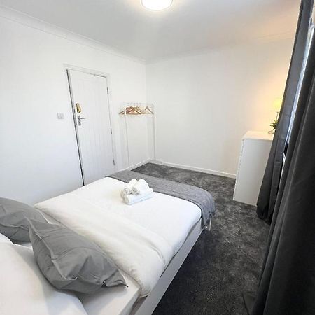 Stunning Flat In Greater London Hotel Екстериор снимка