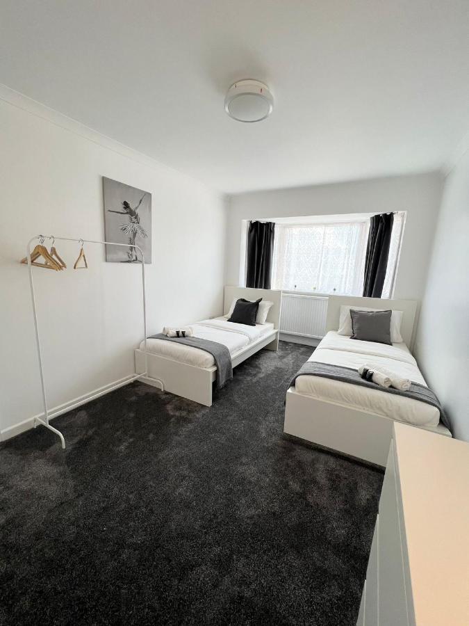 Stunning Flat In Greater London Hotel Екстериор снимка