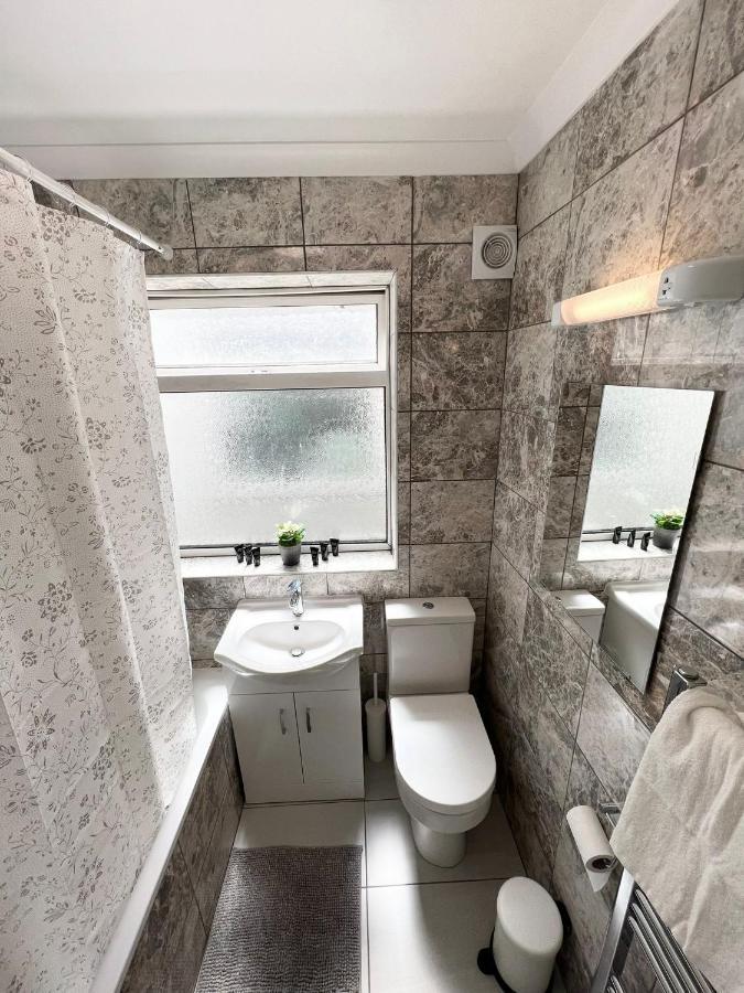 Stunning Flat In Greater London Hotel Екстериор снимка