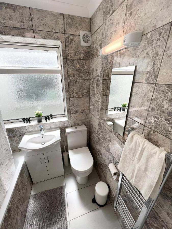 Stunning Flat In Greater London Hotel Екстериор снимка