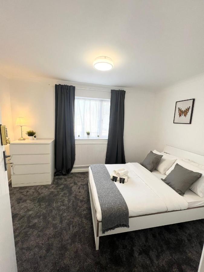 Stunning Flat In Greater London Hotel Екстериор снимка
