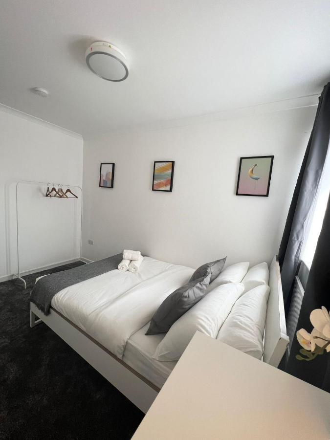 Stunning Flat In Greater London Hotel Екстериор снимка